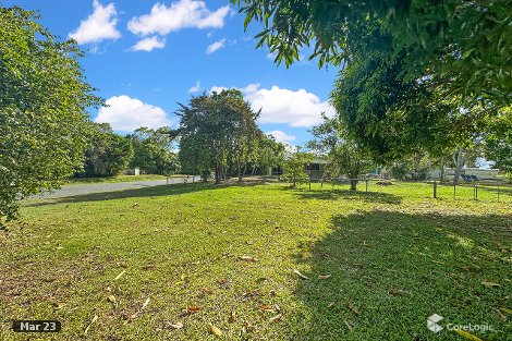 54 Crescent St, Armstrong Beach, QLD 4737