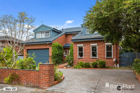 18 Hertford Cres, Wheelers Hill, VIC 3150