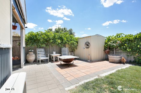 2 Heath Cl, Clare, SA 5453