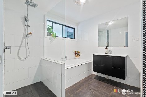 17 Koolgarra Dr, Bega, NSW 2550