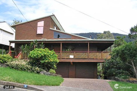 4 Bradley Ave, Mount Kembla, NSW 2526