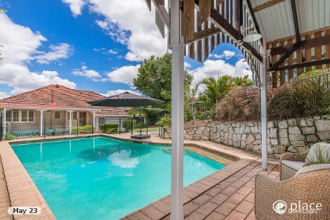 46 Albert St, Holland Park West, QLD 4121