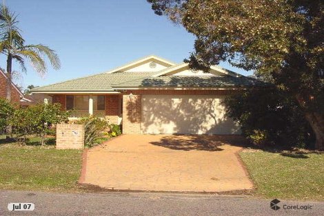 15 Yethonga Ave, Blue Bay, NSW 2261