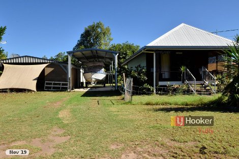 90 Tully Heads Rd, Tully Heads, QLD 4854