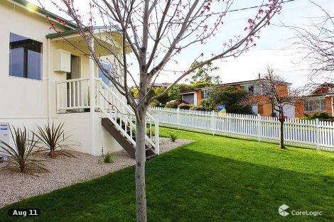 11 Wells Pde, Blackmans Bay, TAS 7052