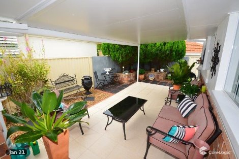 9 Leighanne Cres, Arundel, QLD 4214