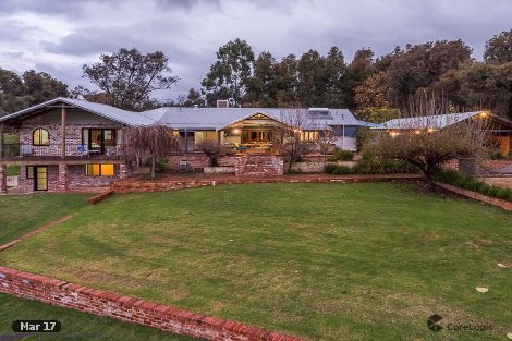 135 Strawberry Hill Dr, Gidgegannup, WA 6083