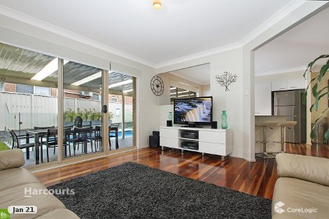 18 Norman Clark Cres, Horsley, NSW 2530