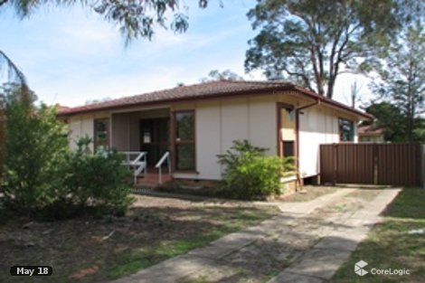 31 Sandakan Cres, Lethbridge Park, NSW 2770