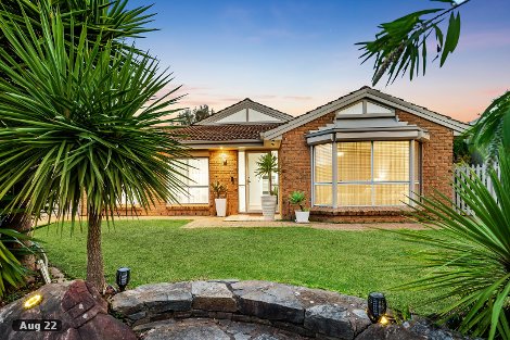 18 Chifley Cres, Trott Park, SA 5158