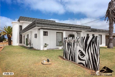 2 Glendinning Rd, Tarcoola Beach, WA 6530