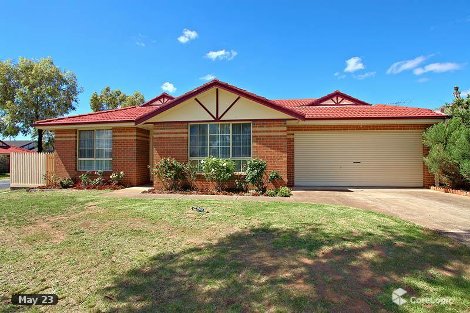 47 Boberrit Wynd, Sydenham, VIC 3037