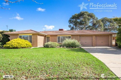 30 Balleroo Cres, Glenfield Park, NSW 2650