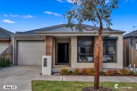 3 Hazel Way, Mickleham, VIC 3064