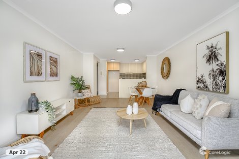 122/80 John Whiteway Dr, Gosford, NSW 2250