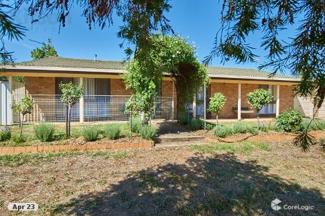 72 Raye St, Tolland, NSW 2650