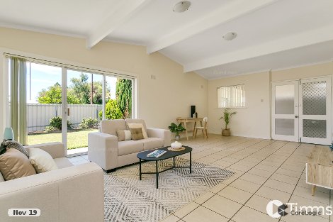 1/4 Saltash Ave, Christies Beach, SA 5165