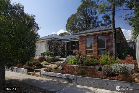 10 Coach House Bvd, Woodend, VIC 3442