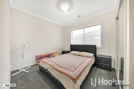 46 Roehampton Dr, Strathtulloh, VIC 3338