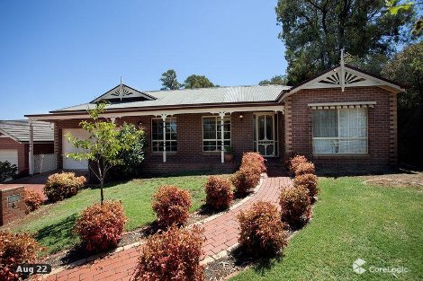 11 Cousins St, Strathdale, VIC 3550