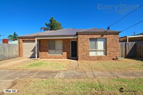 2 Joy St, Melton South, VIC 3338