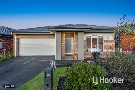 24 Elkedra Way, Cranbourne North, VIC 3977