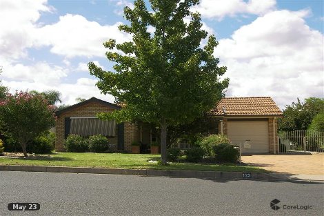 123 Edward St, Hillvue, NSW 2340