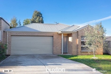 16 Muller Ct, Mount Clear, VIC 3350