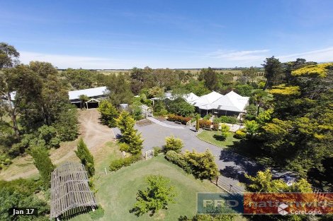 879 Remembrance Dr, Windermere, VIC 3352