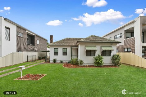 18 Anzac Mews, Wattle Grove, NSW 2173