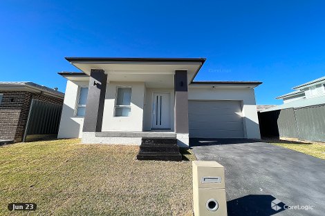 31 Waterglass St, Spring Farm, NSW 2570