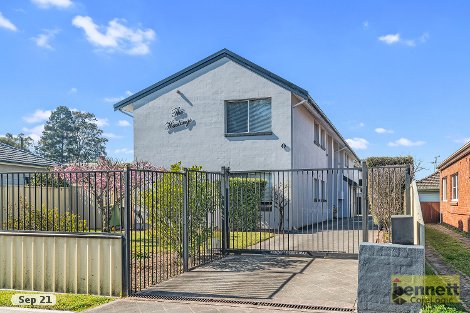 1/4 Paget St, Richmond, NSW 2753