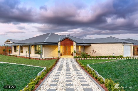 45 Windermere Way, Cardigan, VIC 3352