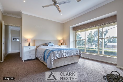 17 Hague Ct, Drouin, VIC 3818