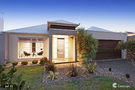 2 Retreat Ave, Aspendale, VIC 3195