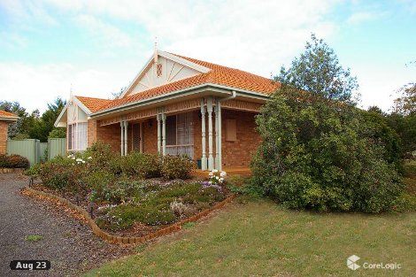 3 Gordon Ct, Woodend, VIC 3442