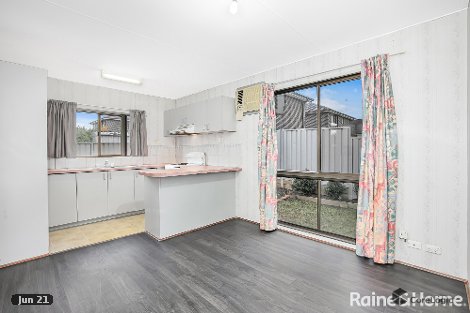 9 Perth St, Oxley Park, NSW 2760