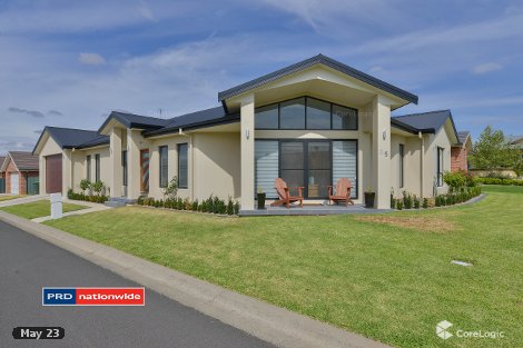 25 The Heights, Hillvue, NSW 2340