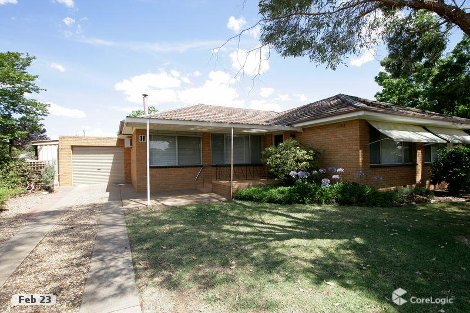 11 Holloway St, Tolland, NSW 2650