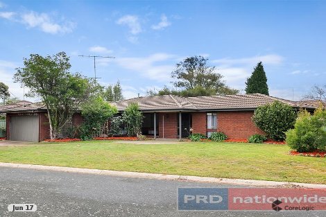 60 Langstaffe Dr, Wendouree, VIC 3355