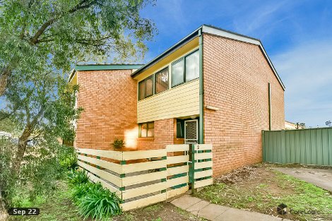 2/15 Brushbox Pl, Bradbury, NSW 2560