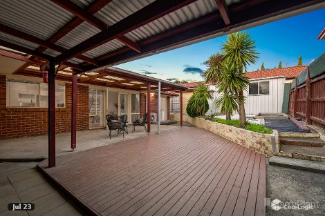 2 Glenn Erin Way, Berwick, VIC 3806