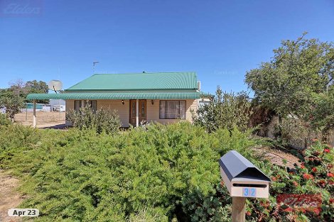 32 Raglan St, Pingelly, WA 6308