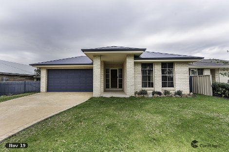 77 Bowerbird St, South Nowra, NSW 2541