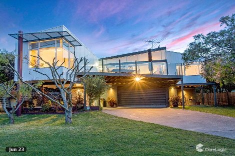 8 Hilton Ct, Mount Martha, VIC 3934