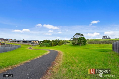 10 Luke Ct, Lakes Entrance, VIC 3909