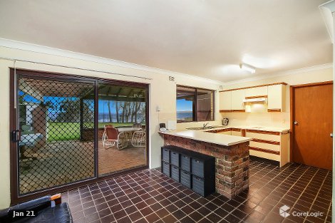 4 Marks Rd, Gorokan, NSW 2263