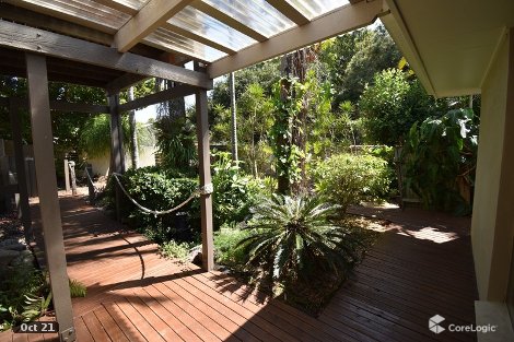 24 Wavecrest Dr, Castaways Beach, QLD 4567