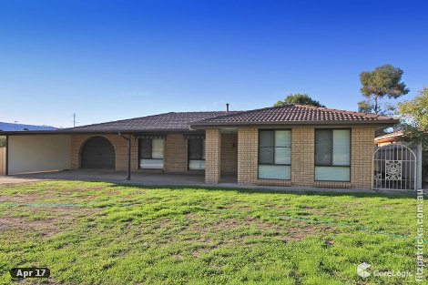 15 Undurra Dr, Glenfield Park, NSW 2650