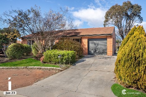 1 Ashcroft Cres, Monash, ACT 2904